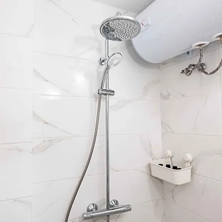 Lifestyle Flora Apartment